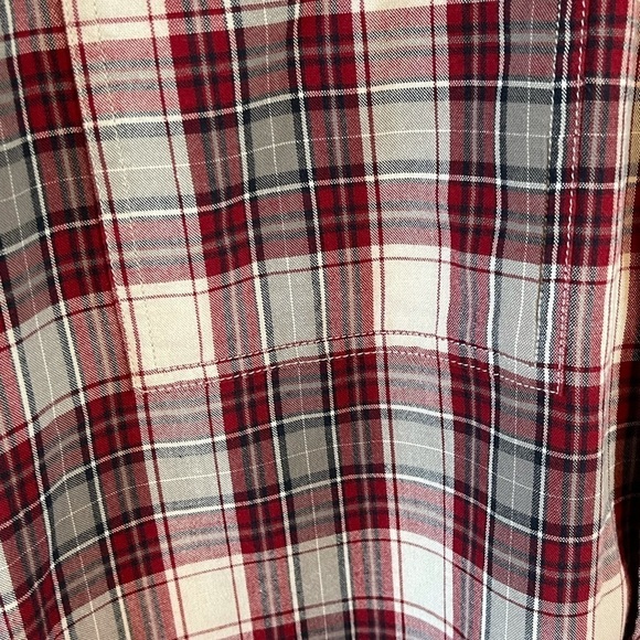Carhartt relaxed fit size large plaid shirt sleeve button down 100% cotton - Picture 3 of 14
